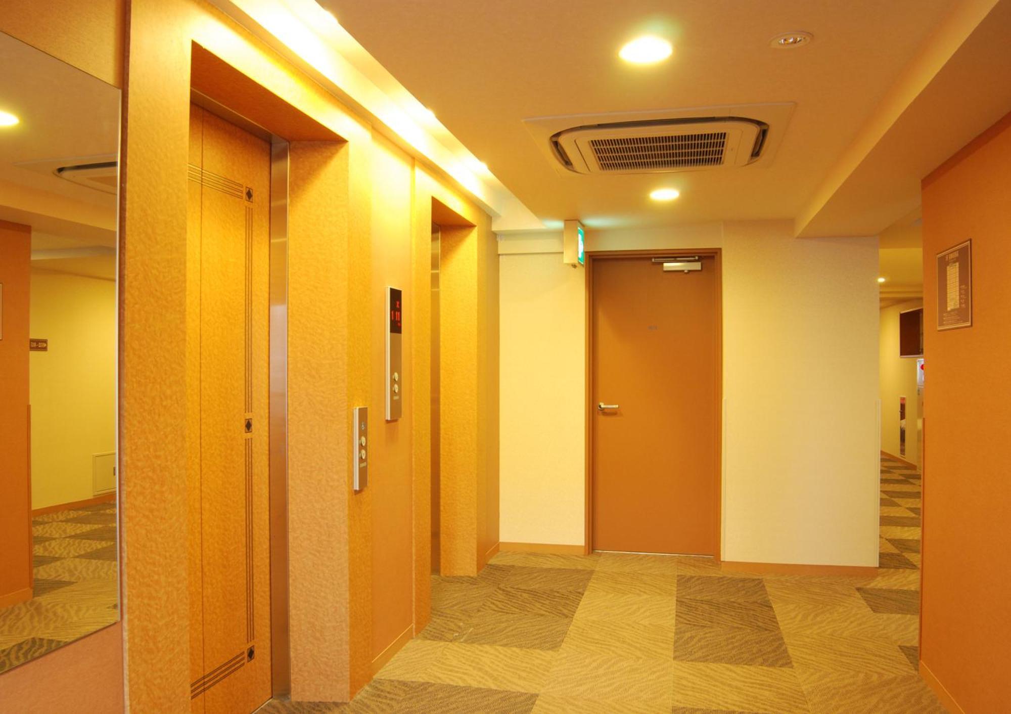 Hotel Route-Inn Yokohama Bashamichi Экстерьер фото