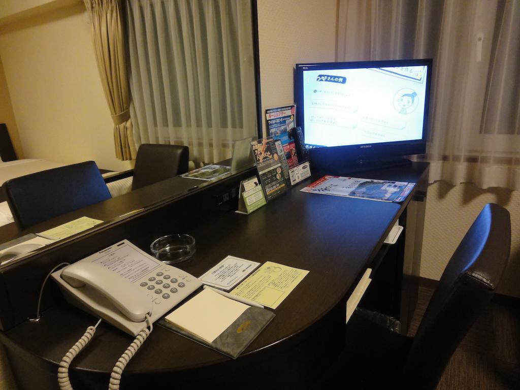 Hotel Route-Inn Yokohama Bashamichi Экстерьер фото